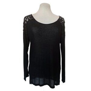 𝅺❤️ Abound Lace Top